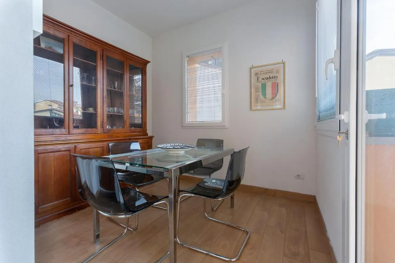 Bologna Saragozza District Apartment 0*,